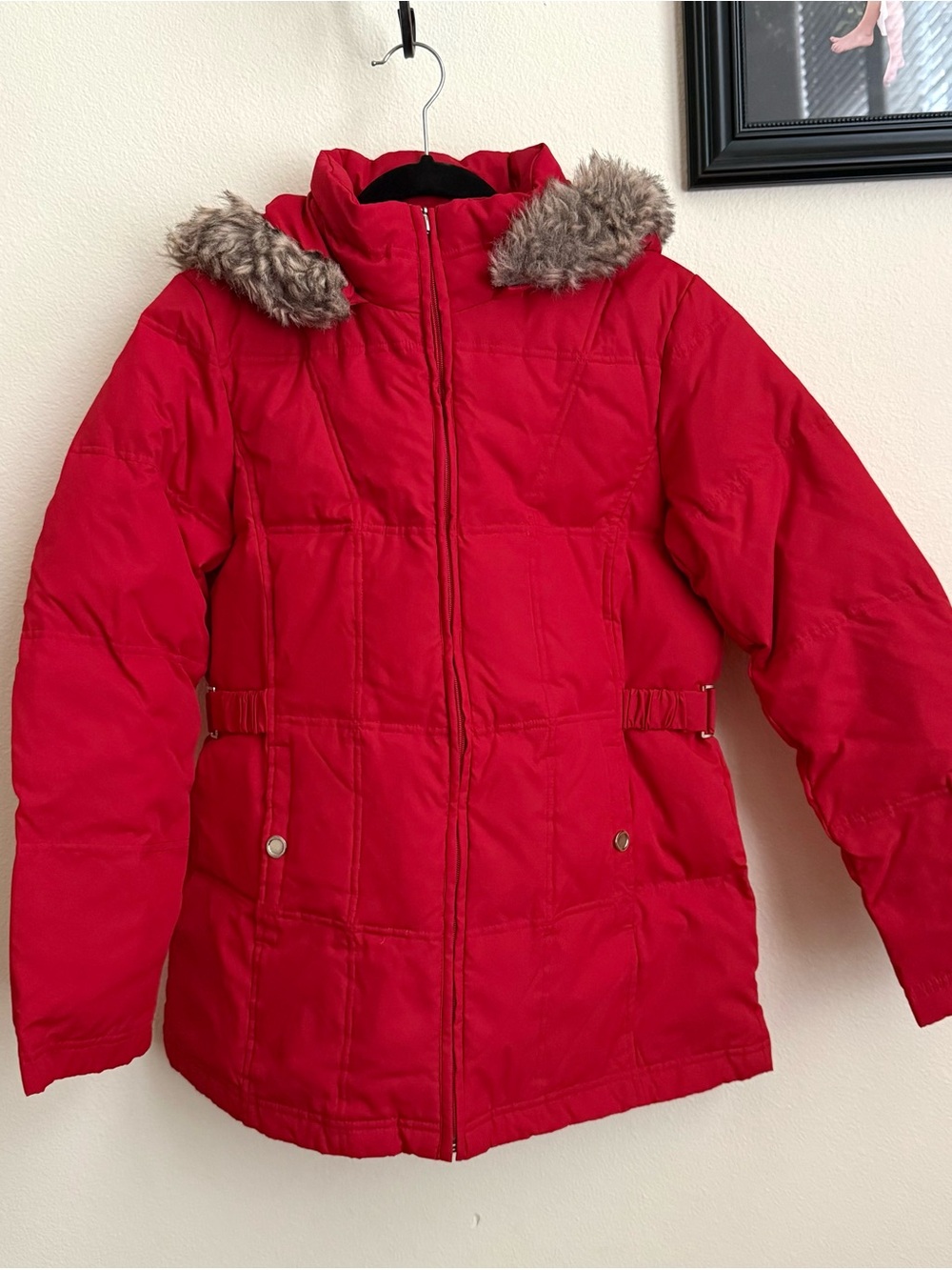 Faded Glory Red Puffer Coat with Faux-Fur Trimmed Hood